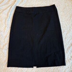 ✨Bundle 5 for $25 🏷️ | Classic Black Pencil Skirt by Takara - Size 7